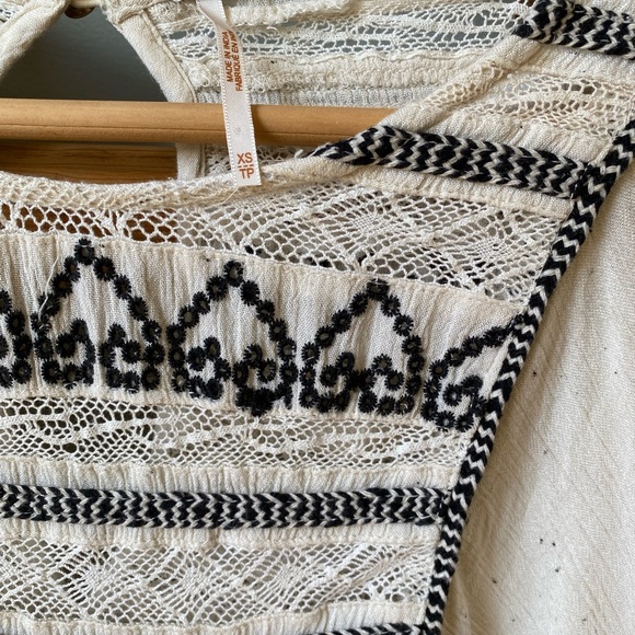 Free People boho embroidery top XS - Picture 9 of 9